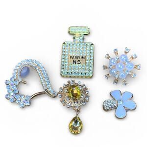 Set of Rhinestone and Pearl Shoe Jibbit Charms